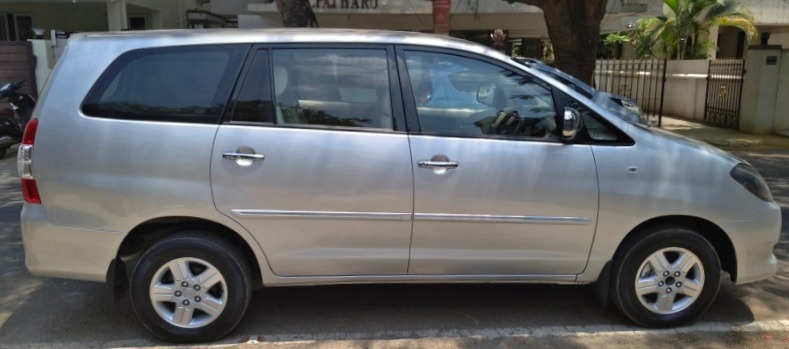 Toyota Innova - Image 7